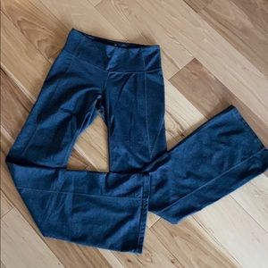 Athleta Revelation Gray Yoga Pant